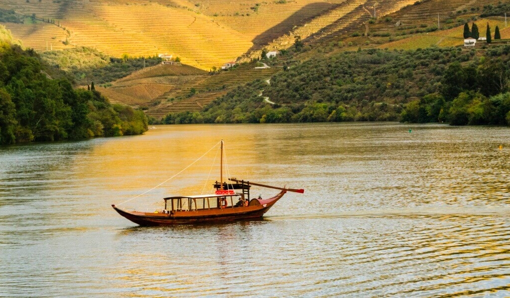 DISCOVERING PORTUGAL by train